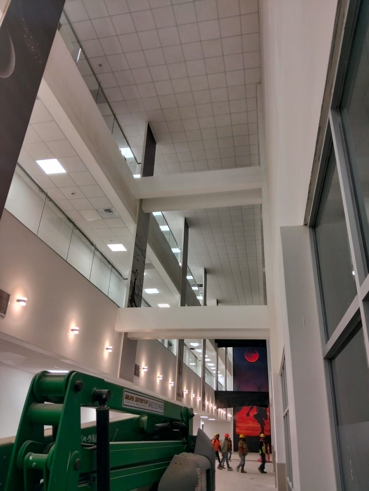Atrio corporativo terminado
