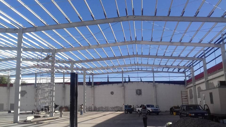 Nave industrial de estructura metálica